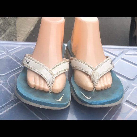 Nike Celso White Thong Flip Flop Sandal Size W9 - Picture 2 of 12